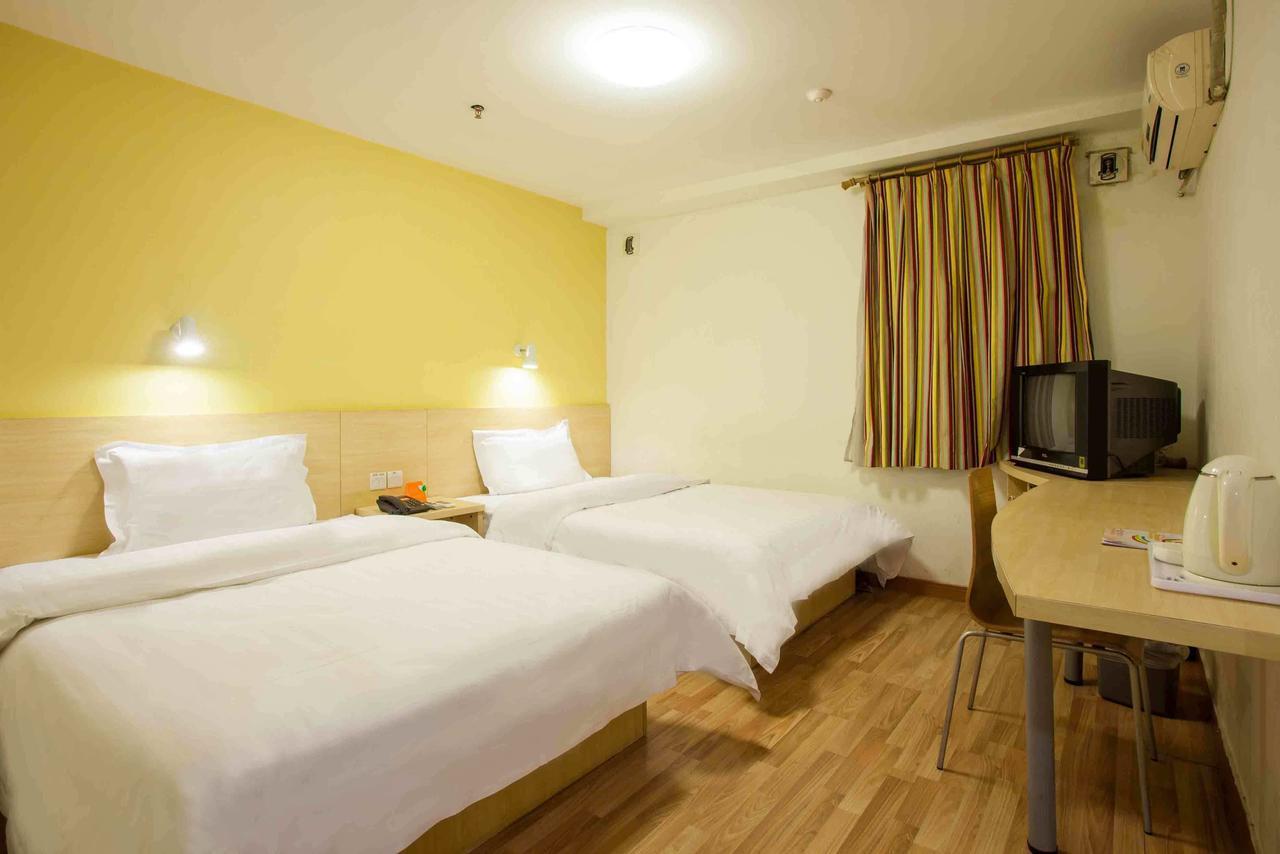 7Days Inn Beijing Xuanwumen Niujie Street Bagian luar foto